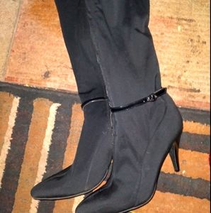 Women's soft calf size 9 black boots
